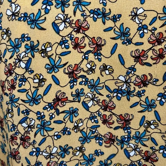 Max Studio Mustard Floral Ruffle Sleeve Blouse - Picture 3 of 5